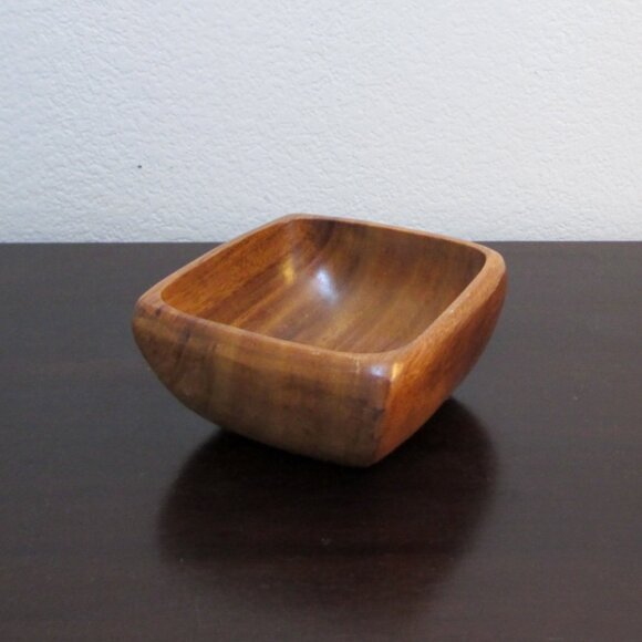 Gorgeous Square Wood Bowl - Picture 4 of 4